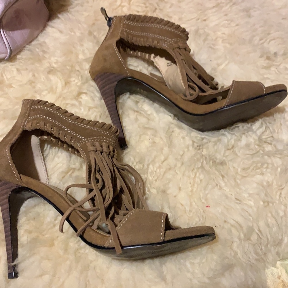 Chinese laundry fringe healed shoes